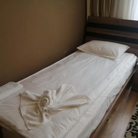 Апартхотел голдън лайн 4*